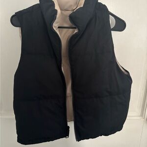 Hollister Black and Cream Vest